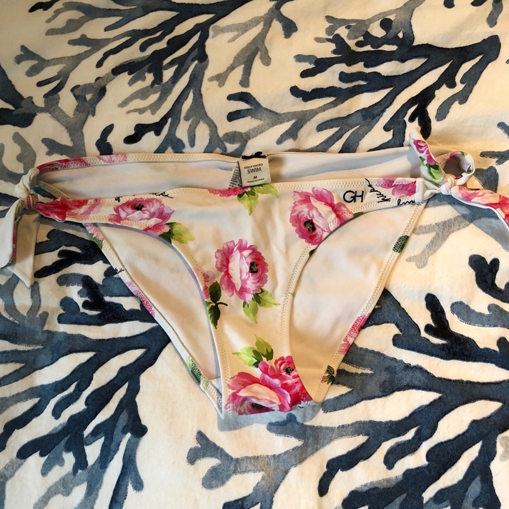 Gilly Hicks bikini bottoms